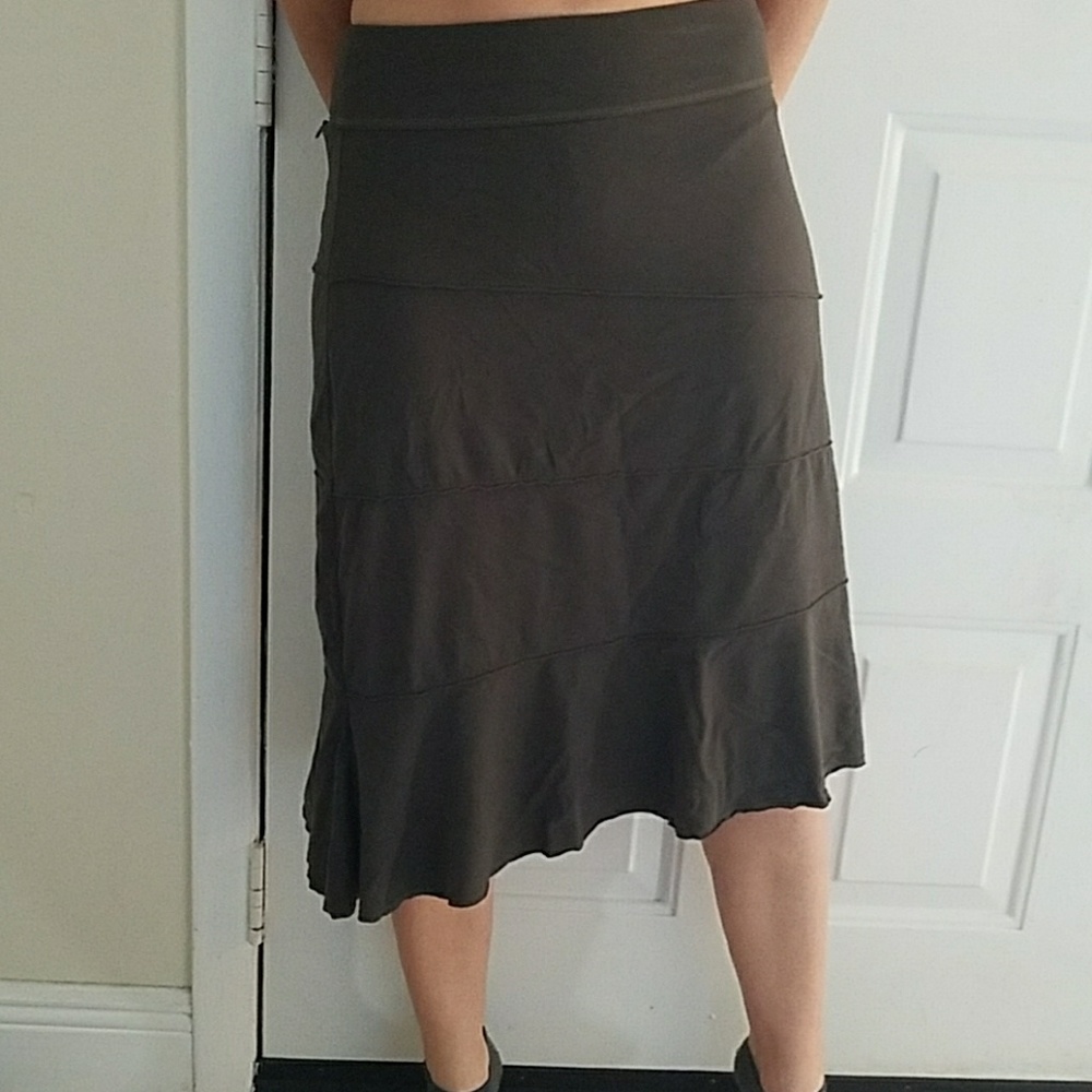 Athleta Crescendo asymmetrical skirt